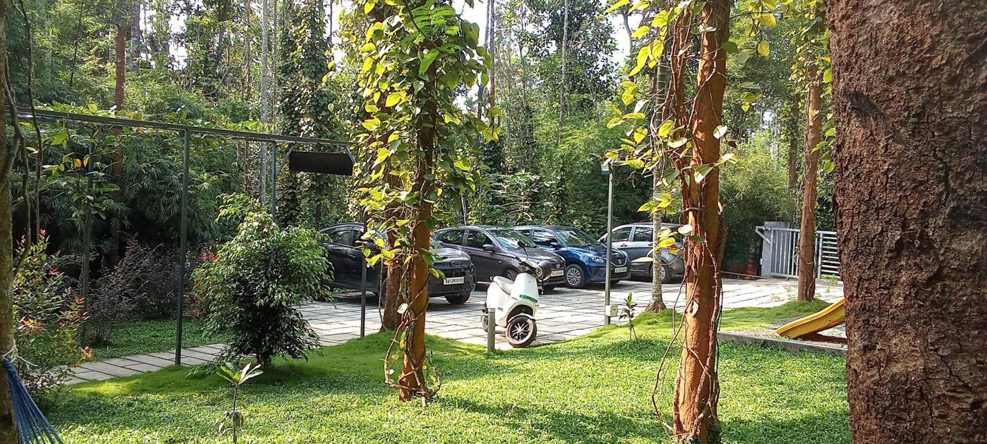 Le Vista Resort Султан Батери Екстериор снимка